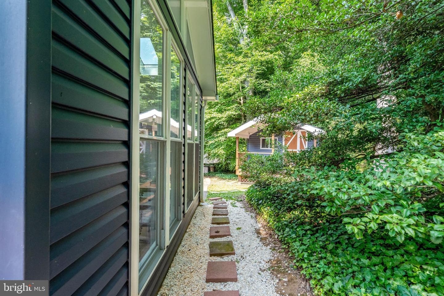 8622 Kenilworth Drive photo 42
