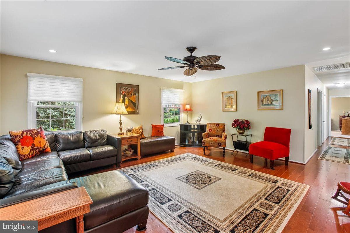 12912 Mount Royal Lane photo 23