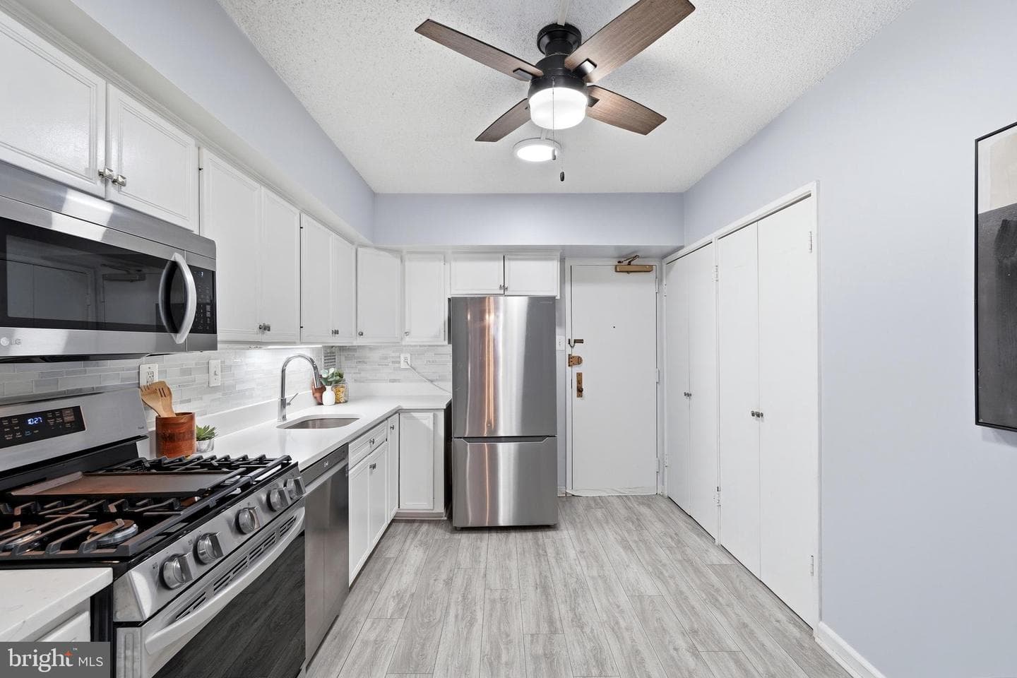 3705 S George Mason Drive #1203s photo 11