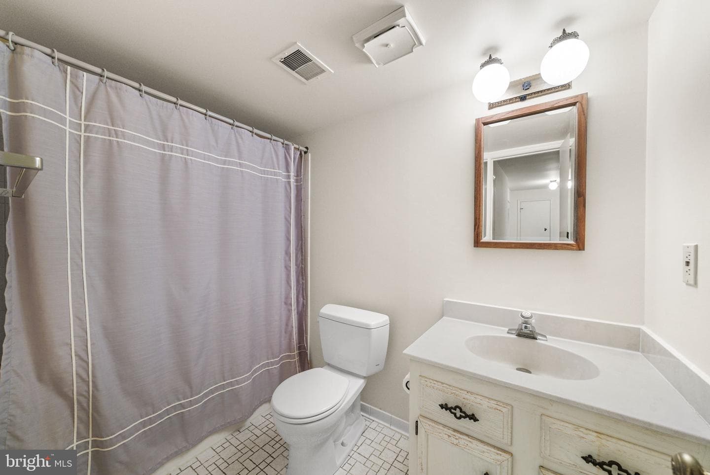 6011 Burnside Landing Drive photo 33