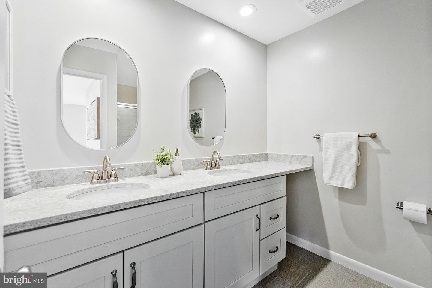 3069 White Birch Court photo 20