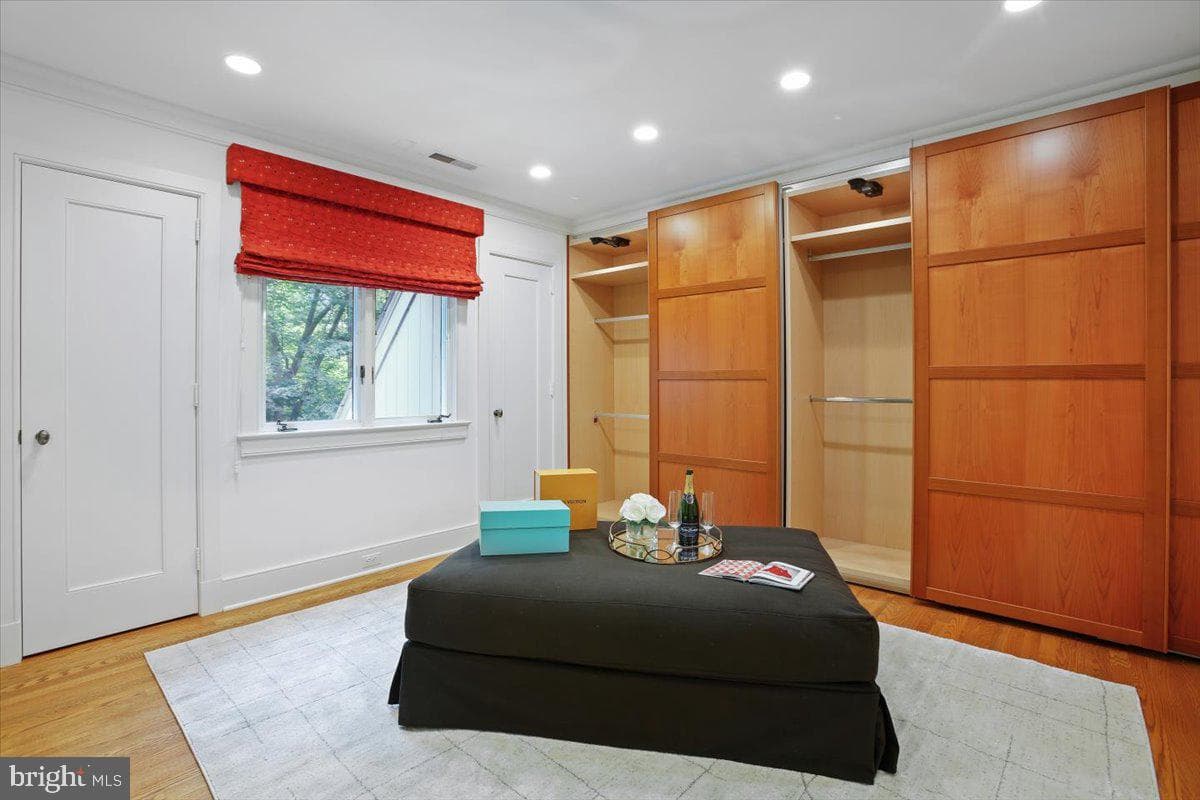 700 Belgrove Road photo 35