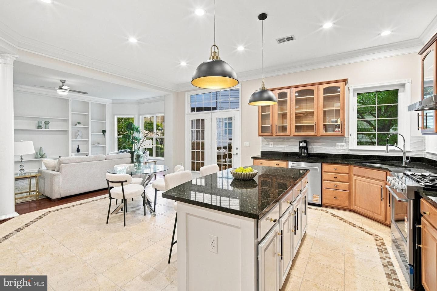 8181 Usher Drive photo 3