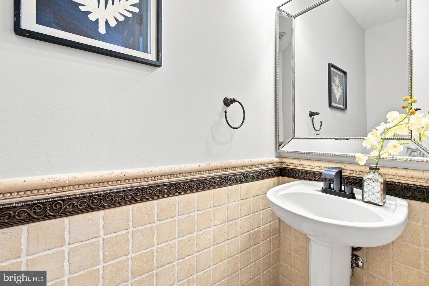 8181 Usher Drive photo 30
