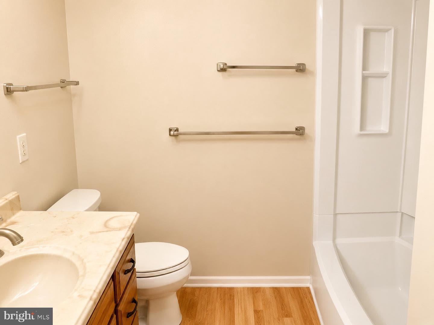 2100 Glenn Spring Court photo 13