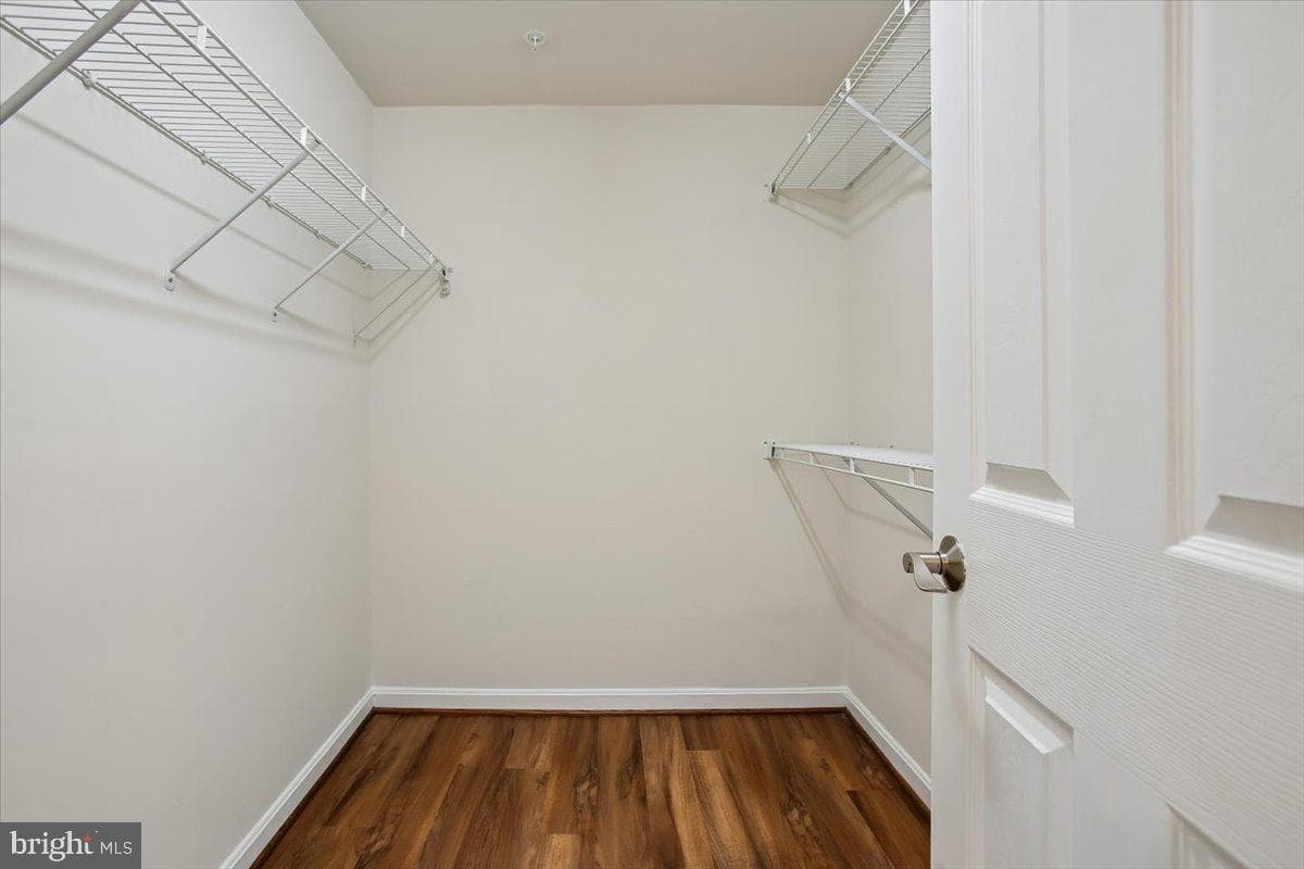 7023 Haycock Road photo 26