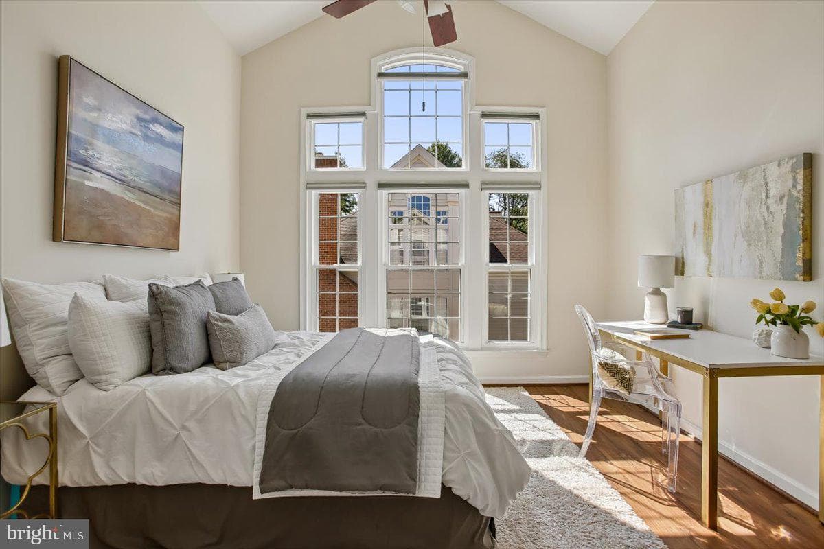 7023 Haycock Road photo 30