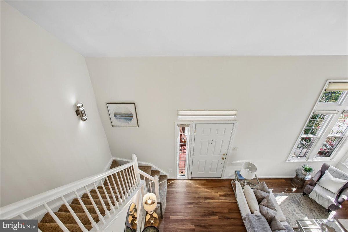 7023 Haycock Road photo 36