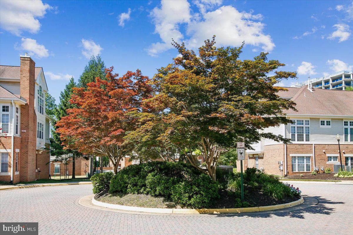 7023 Haycock Road photo 42