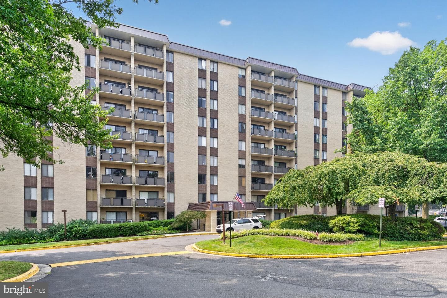 6001 Arlington Boulevard #704, Falls Church