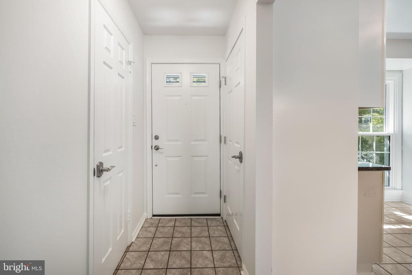 5703 Gladden, Alexandria