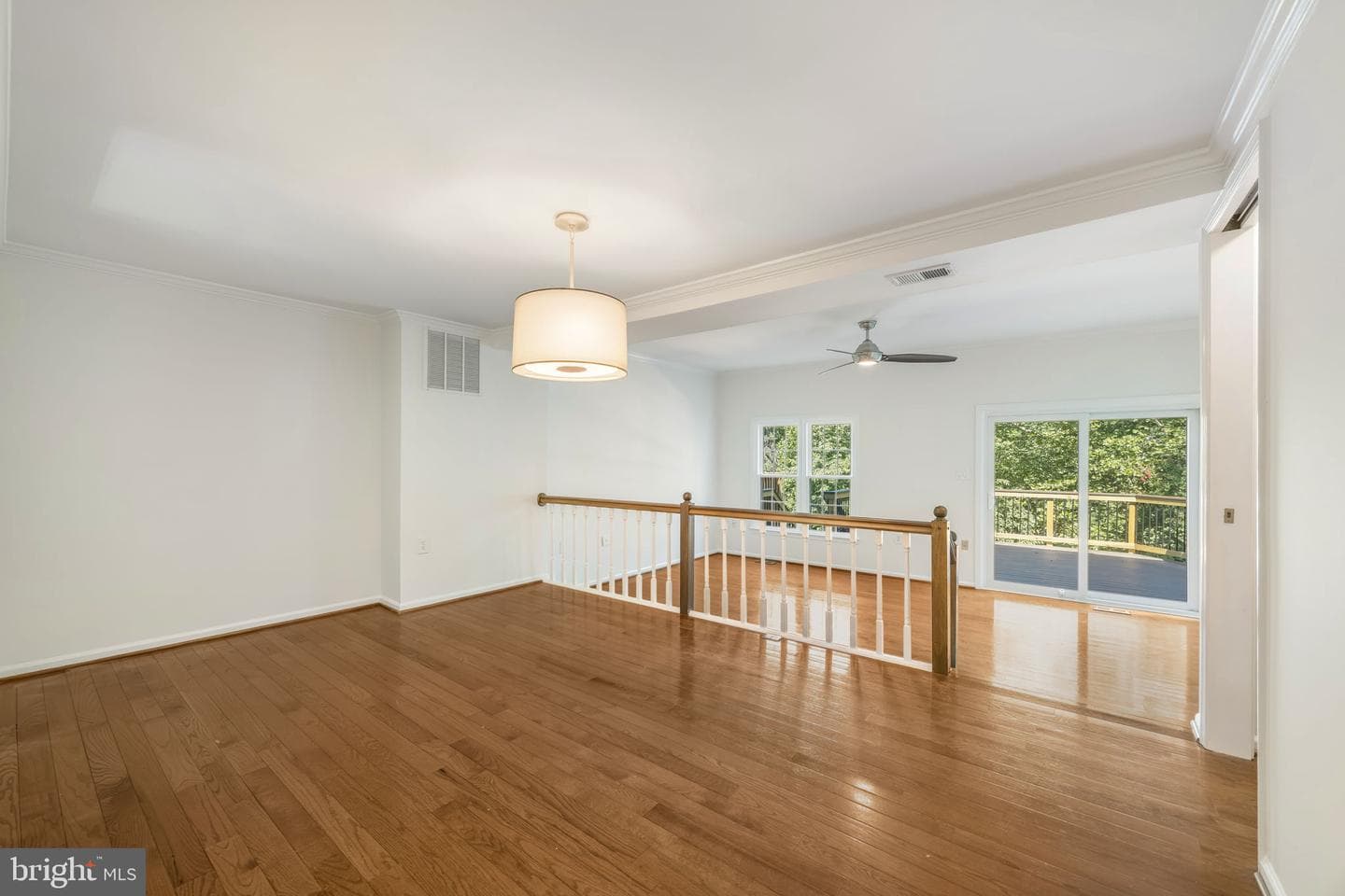 5703 Gladden photo 8