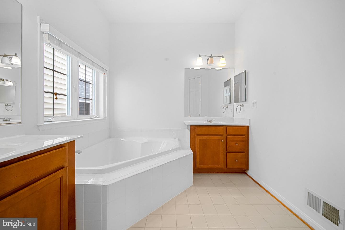 8303 Allerdale Court photo 35