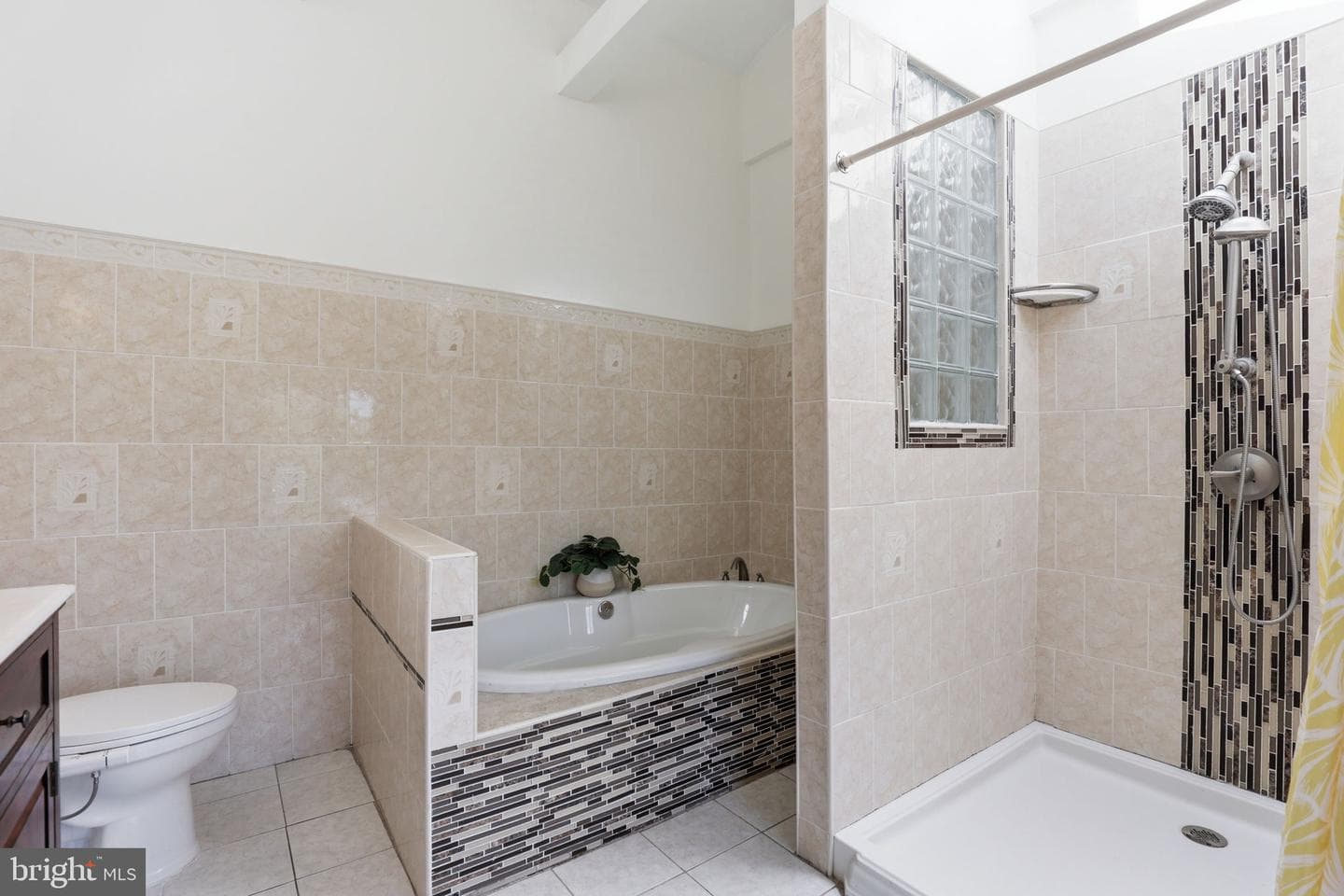 6811 Valley Brook Drive photo 33