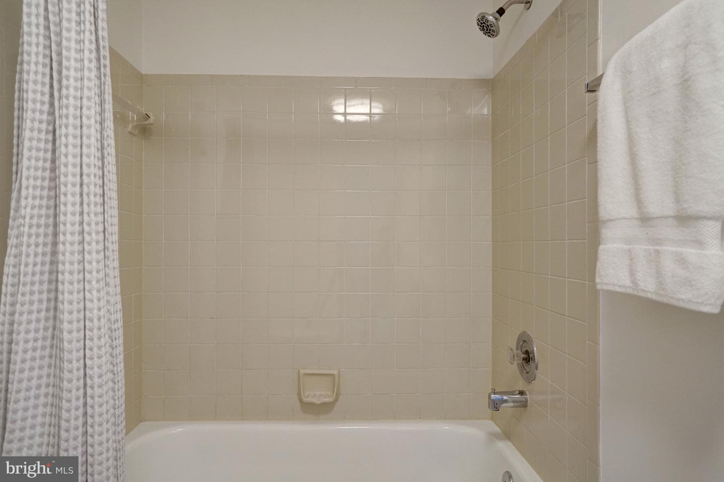 6018 Crocus Court photo 32