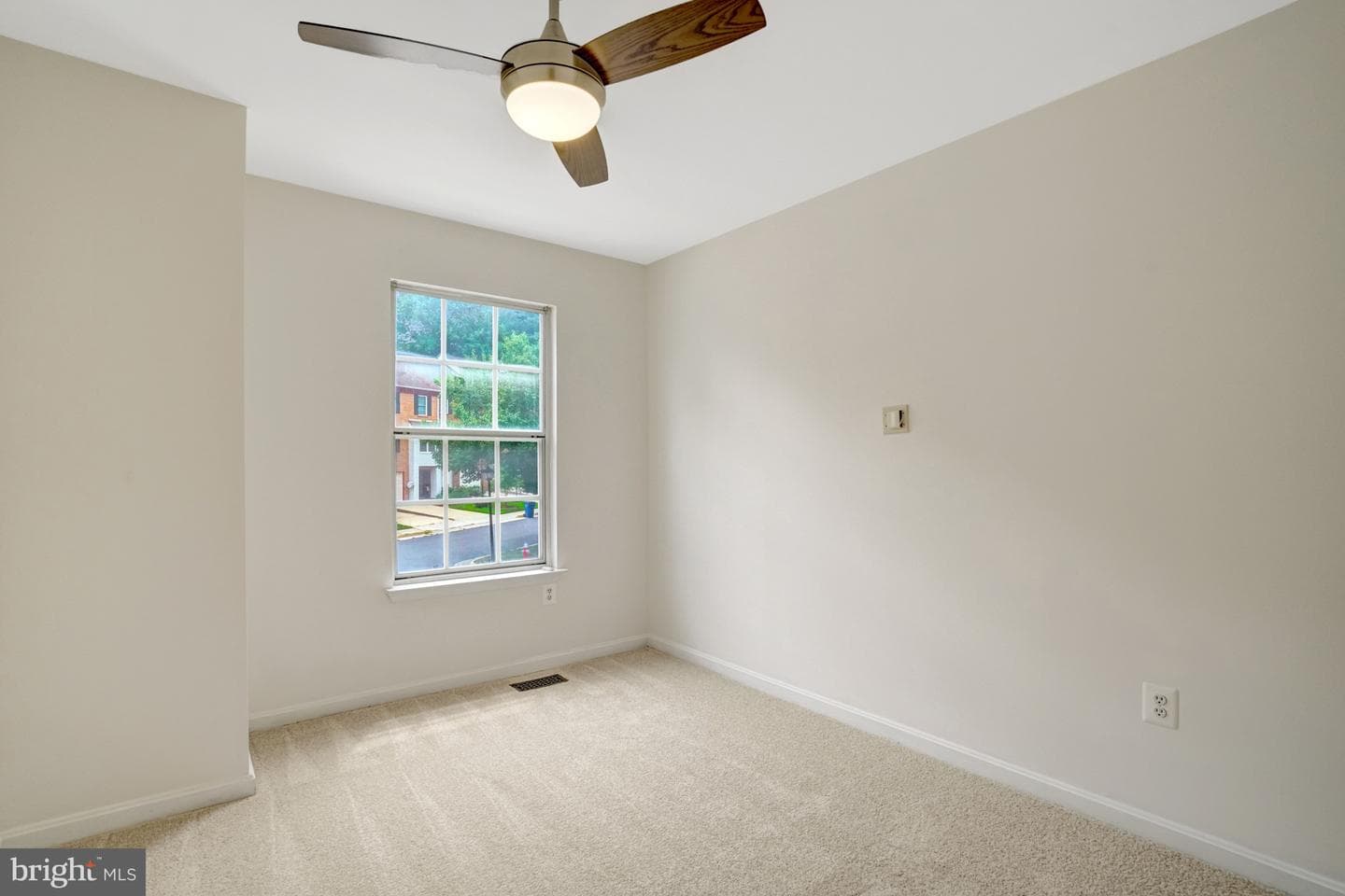 6018 Crocus Court photo 40