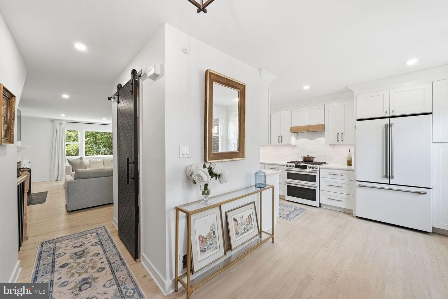 6328 Golf Course Square, Alexandria