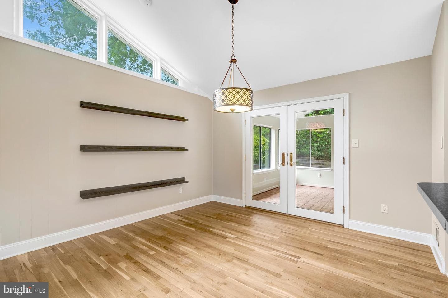 8704 Greystone Place photo 17