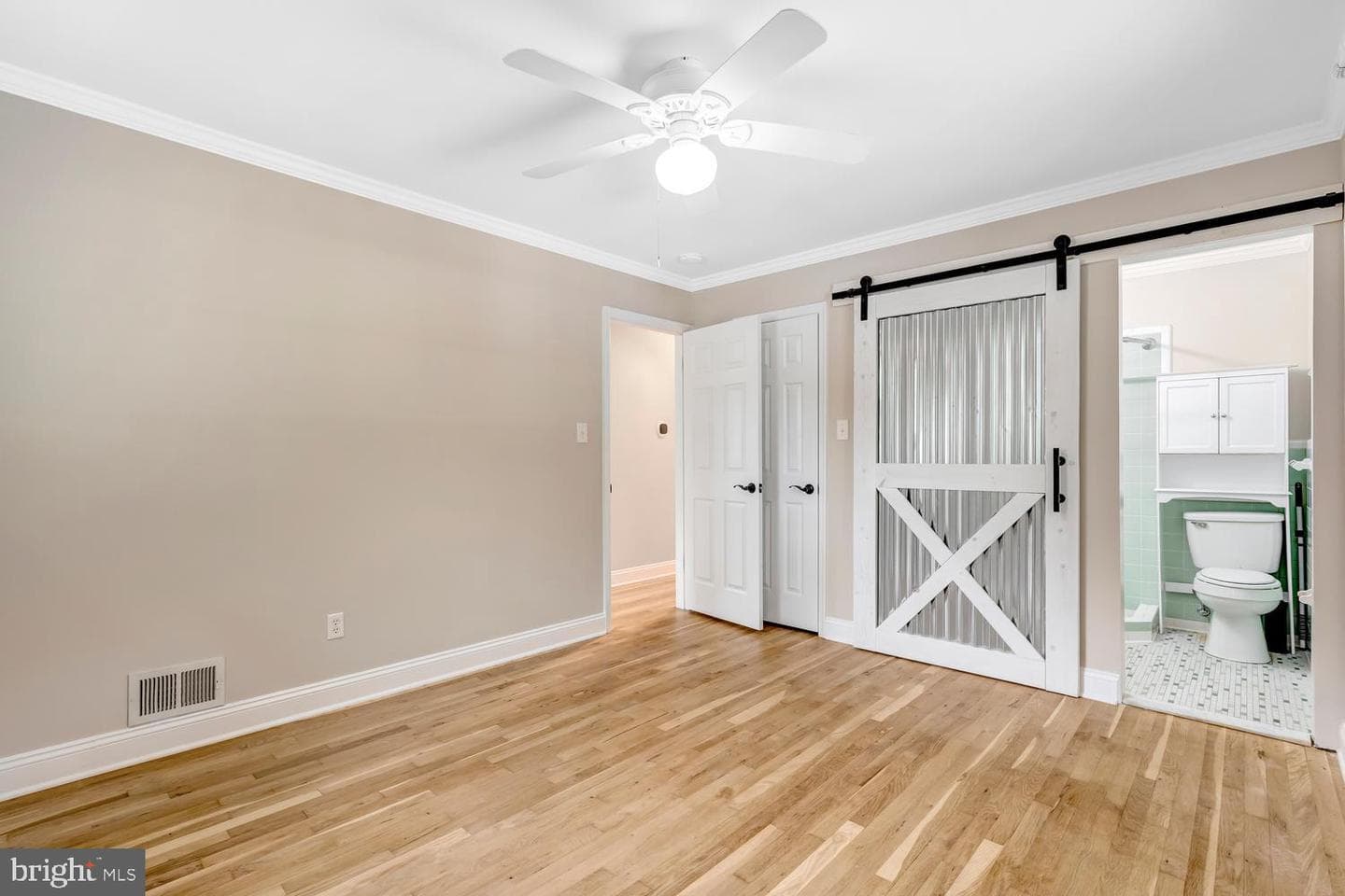 8704 Greystone Place photo 25