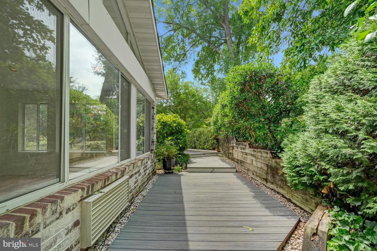 8704 Greystone Place photo 40