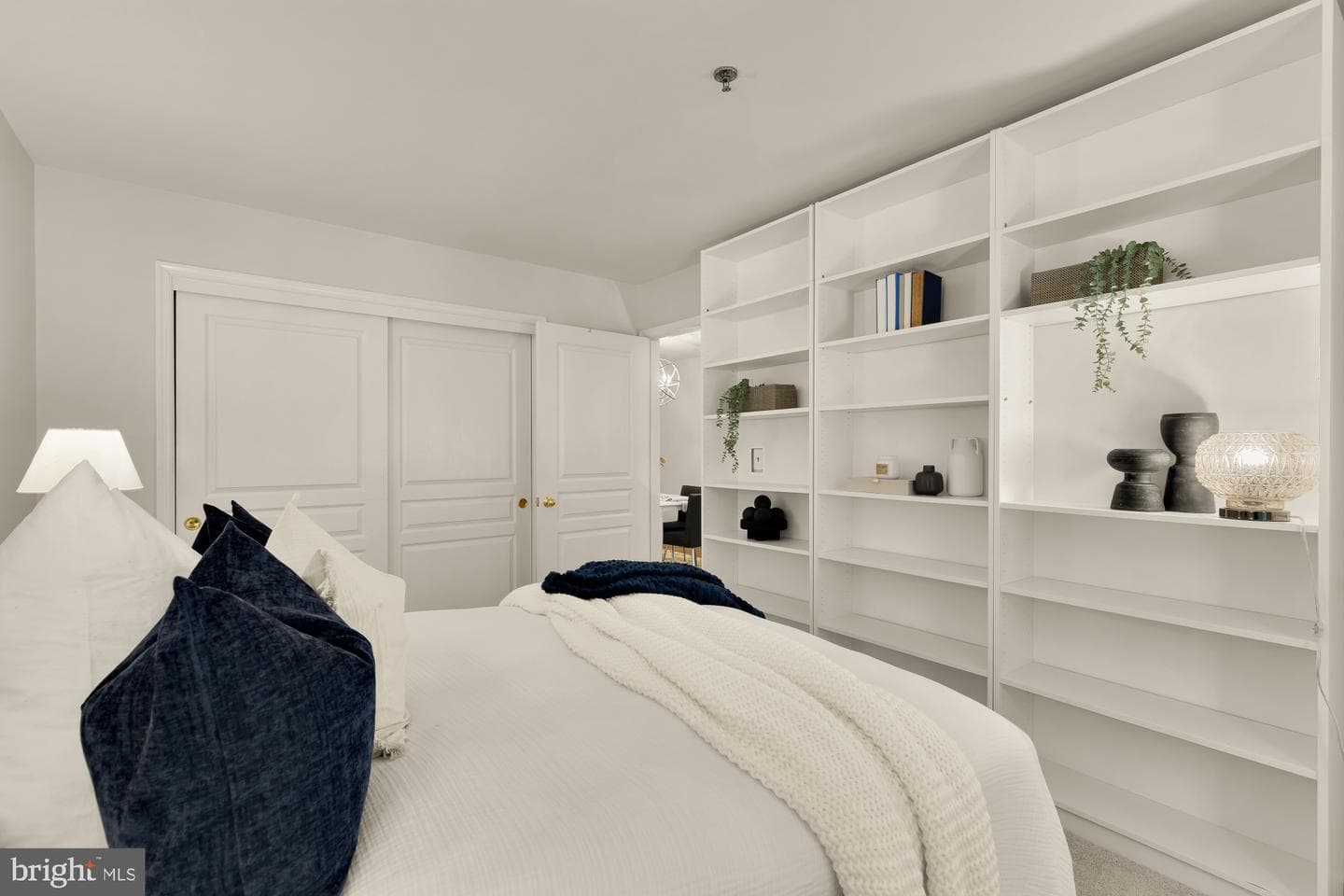 5565 Seminary Road #201 photo 21