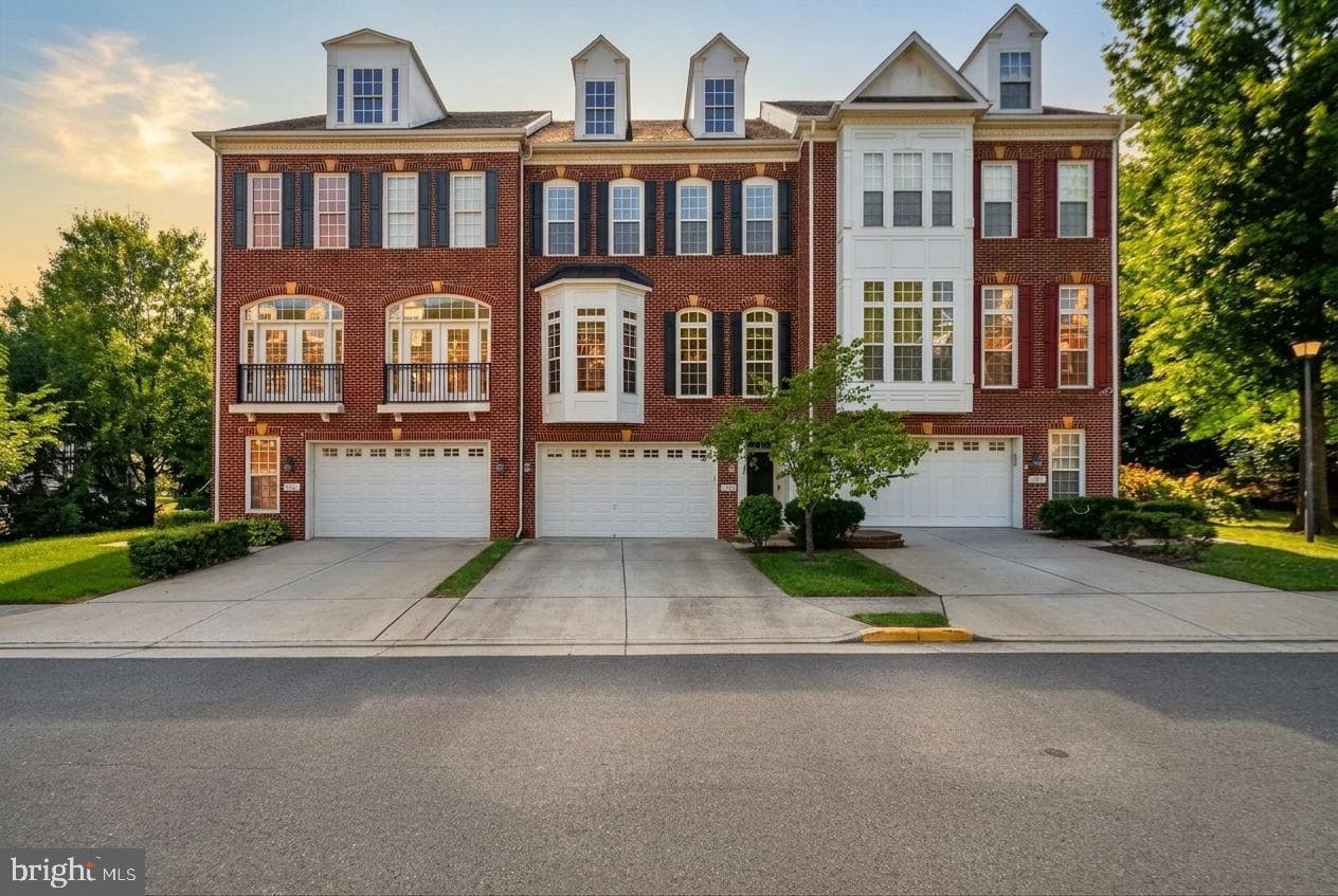 4370 Patriot Park Court, Fairfax