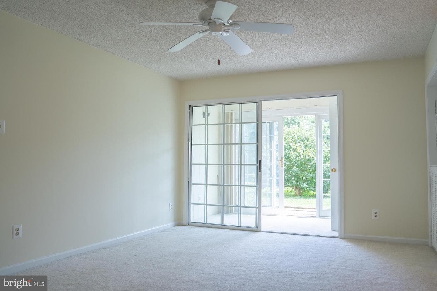 12102 Green Leaf Court #102 photo 14