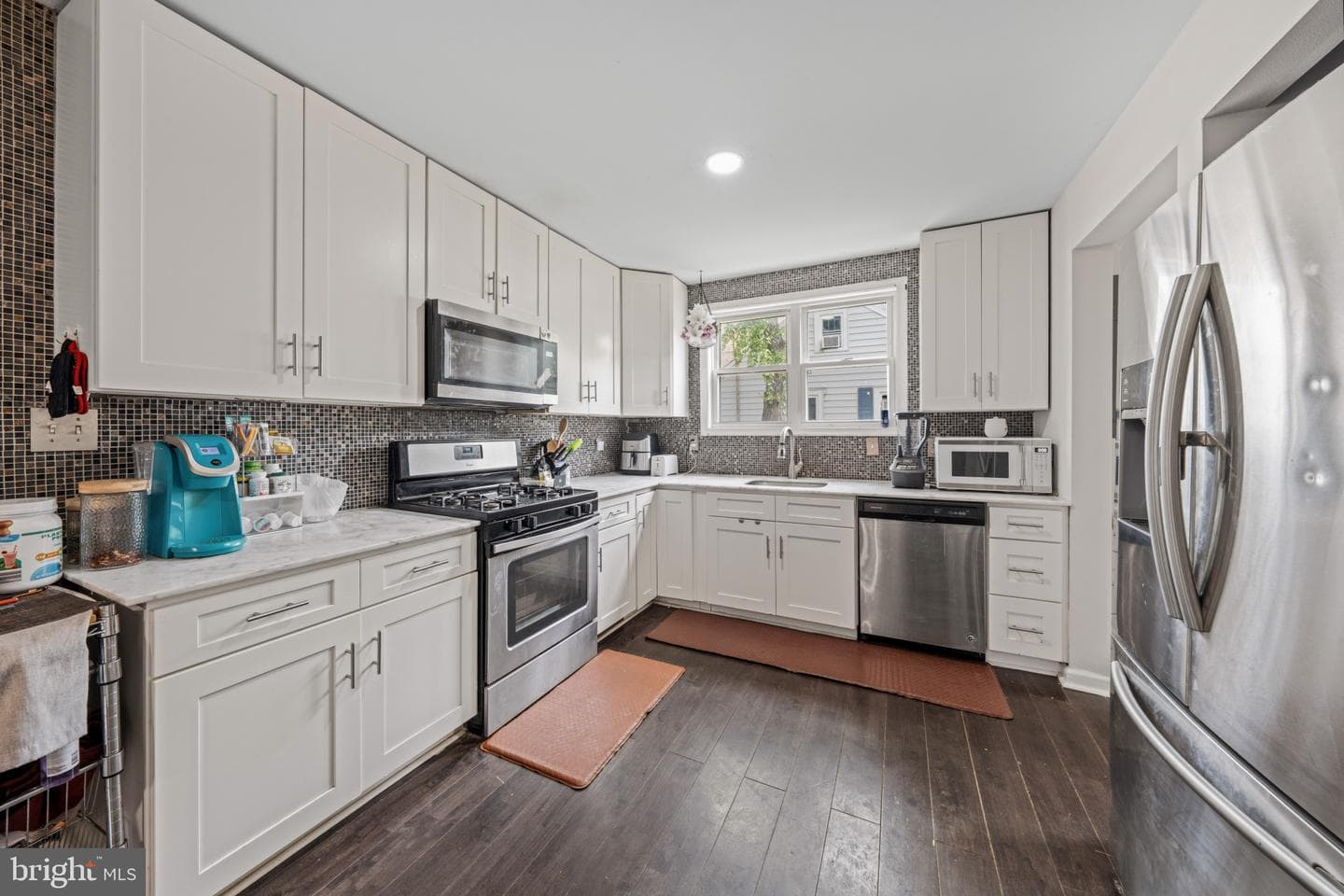 6467 Third Street photo 16