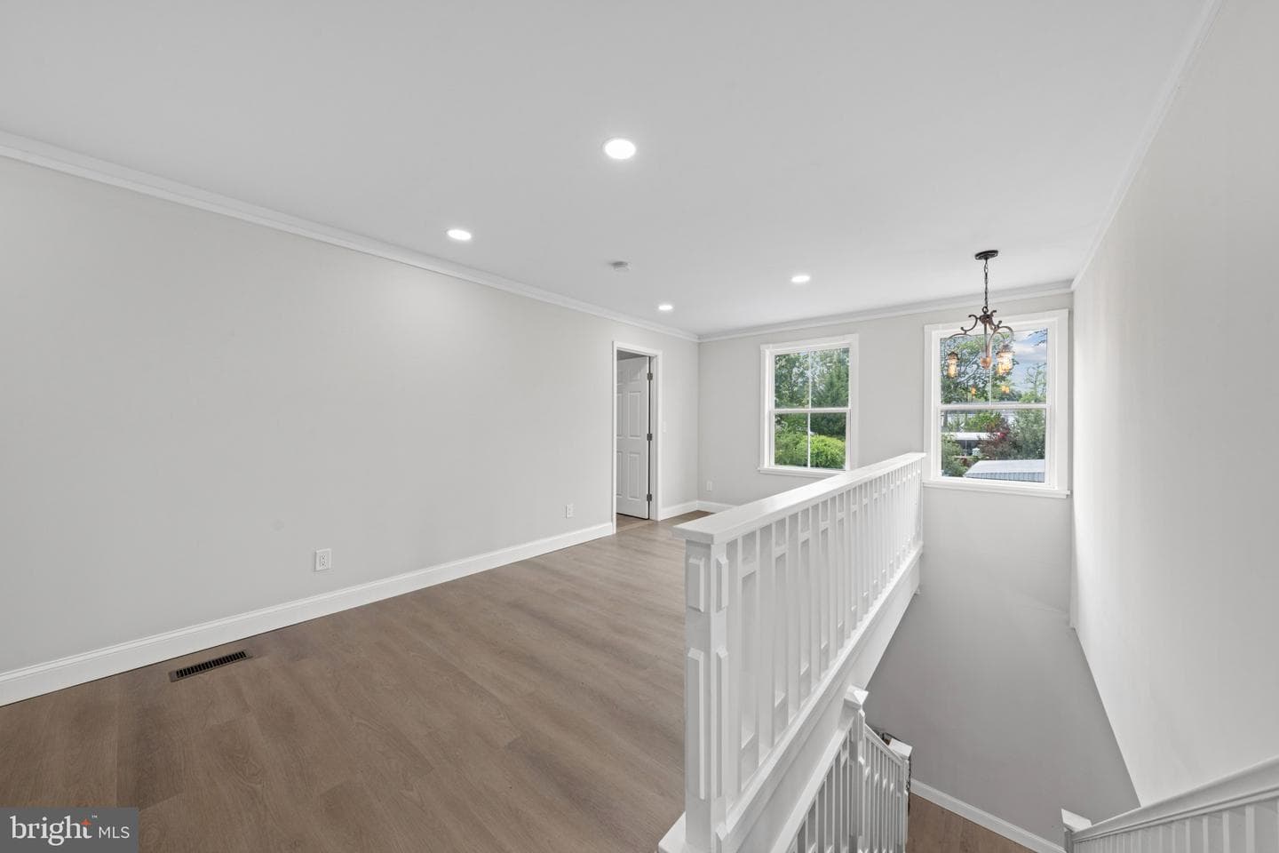 6467 Third Street photo 31