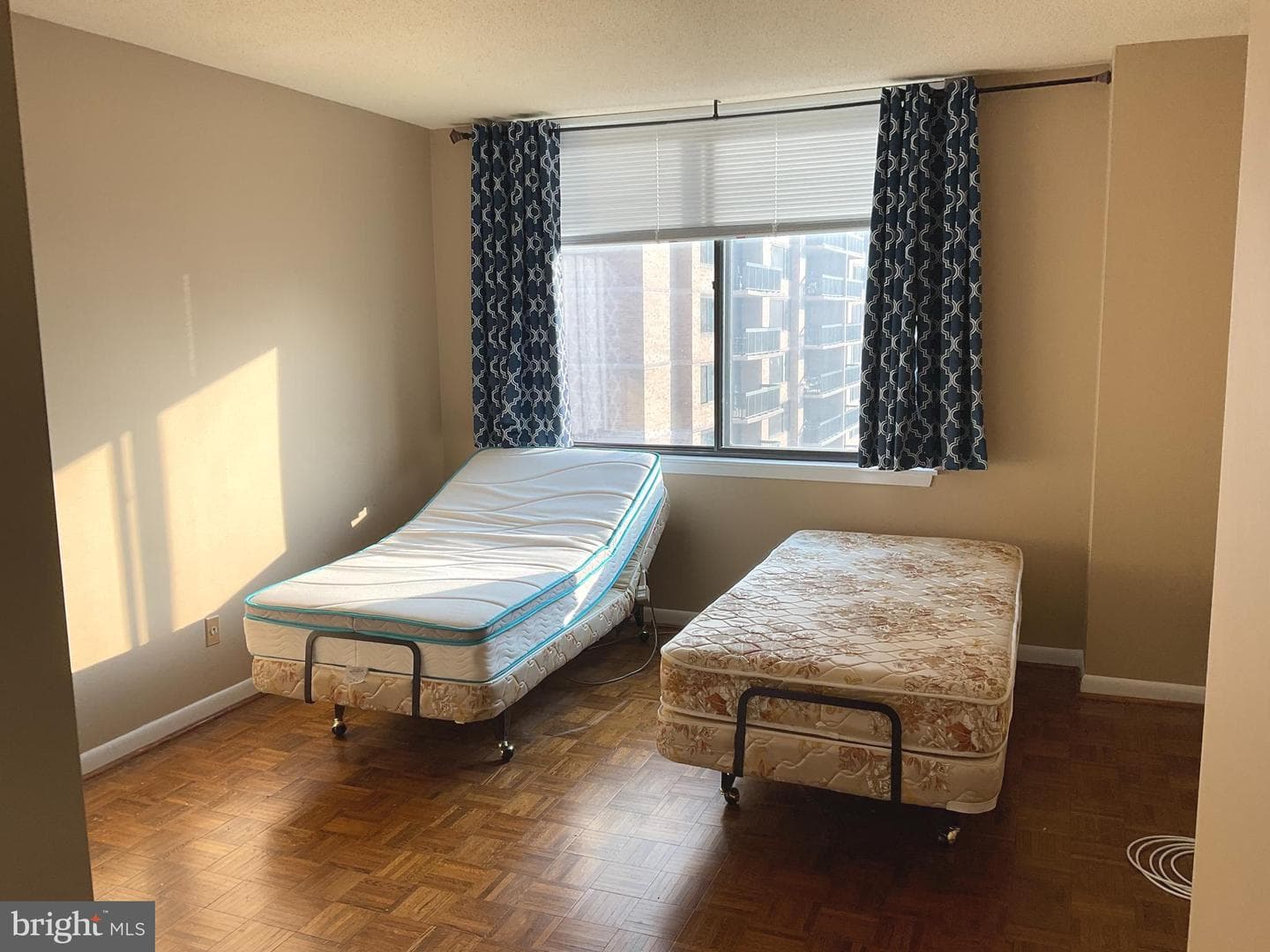 3709 S George Mason Drive #1014e photo 13