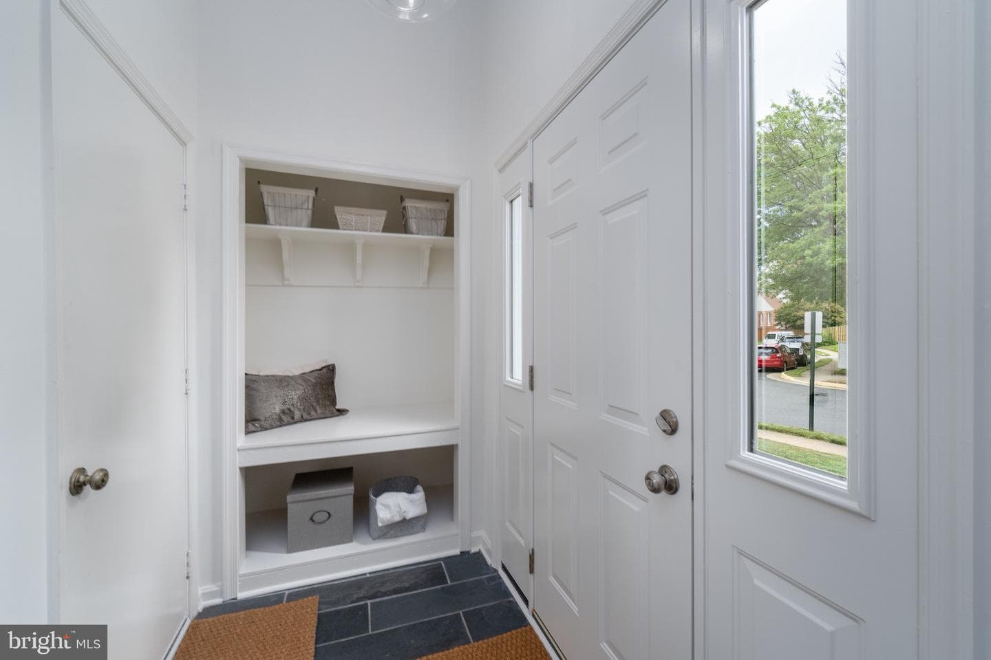 6545 River Tweed Lane, Alexandria