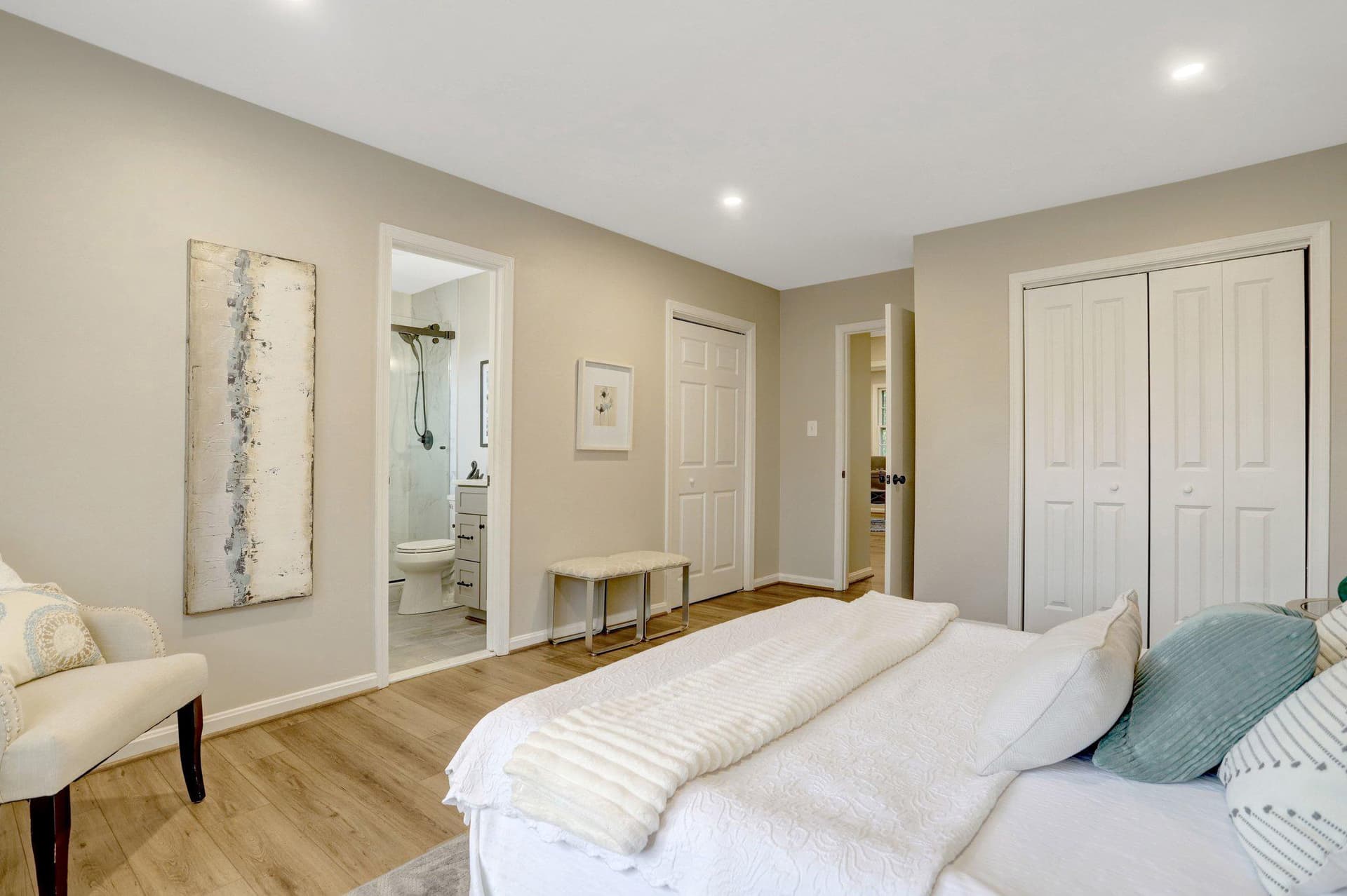 6607 Midhill Place photo 21