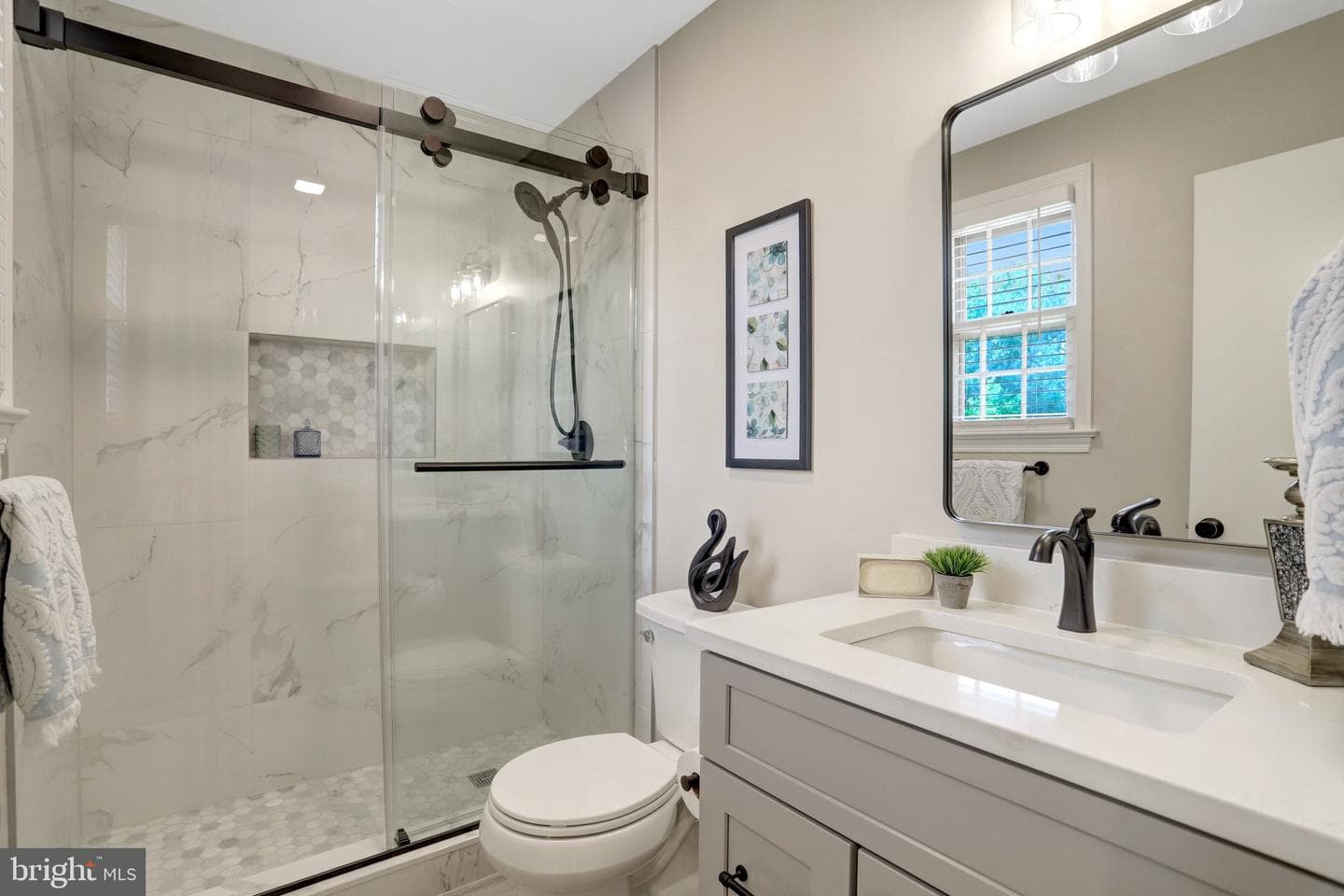 6607 Midhill Place photo 24