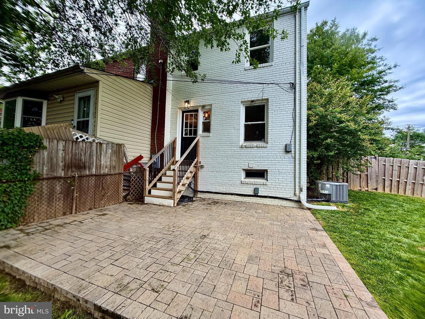 6106 N Kings Highway photo 23