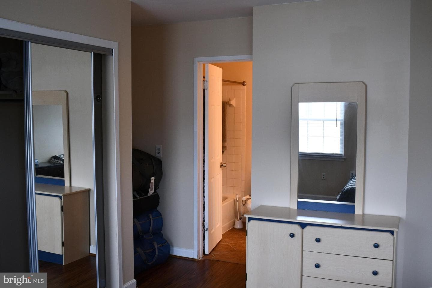 8650 Venoy Court photo 15