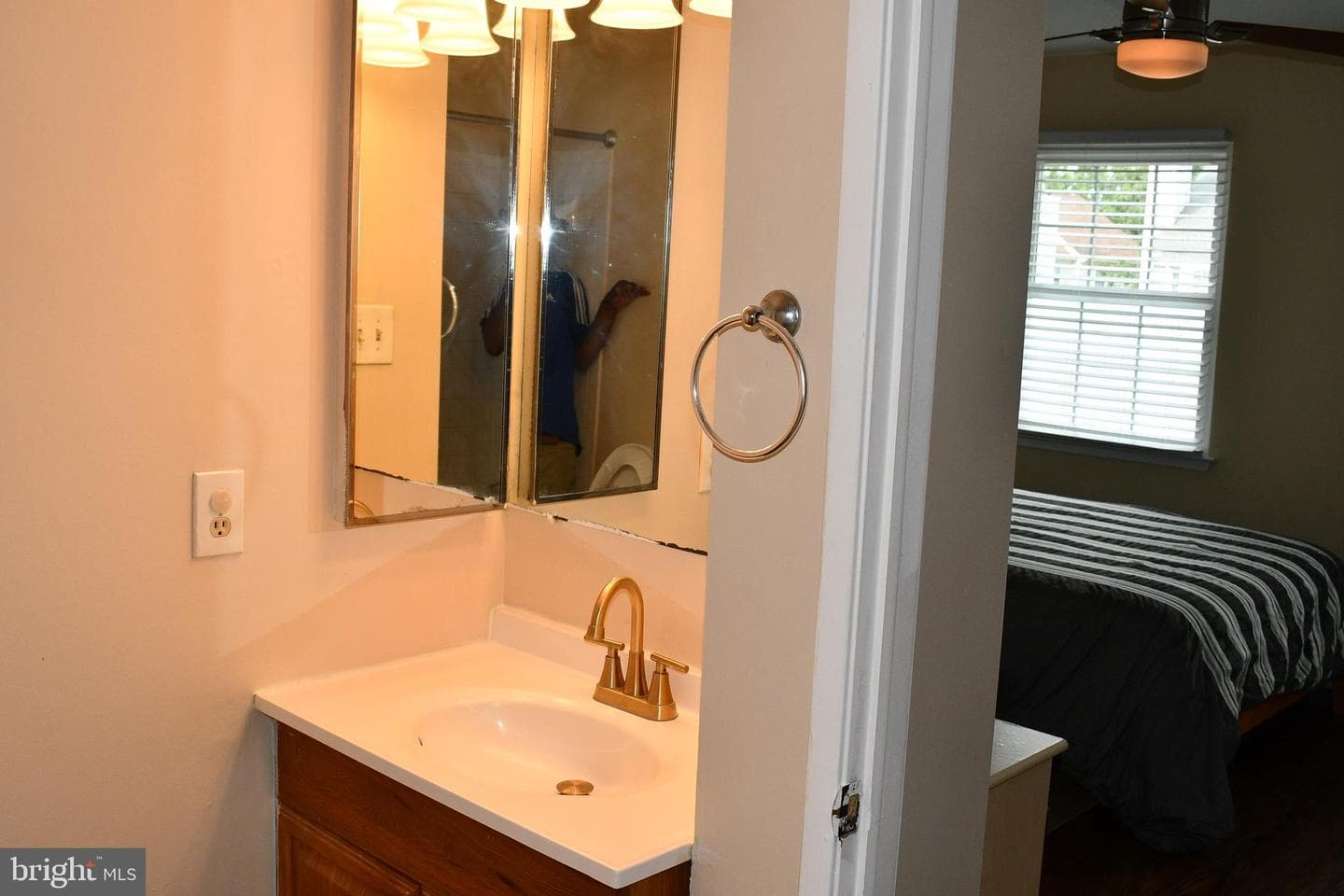 8650 Venoy Court photo 17