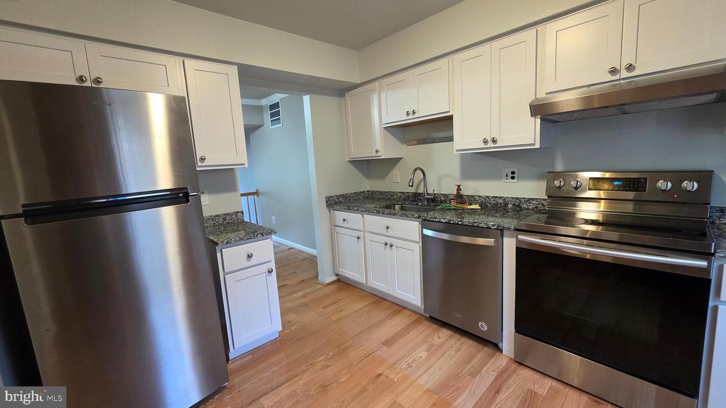 9529 Cherry Oak Court photo 7