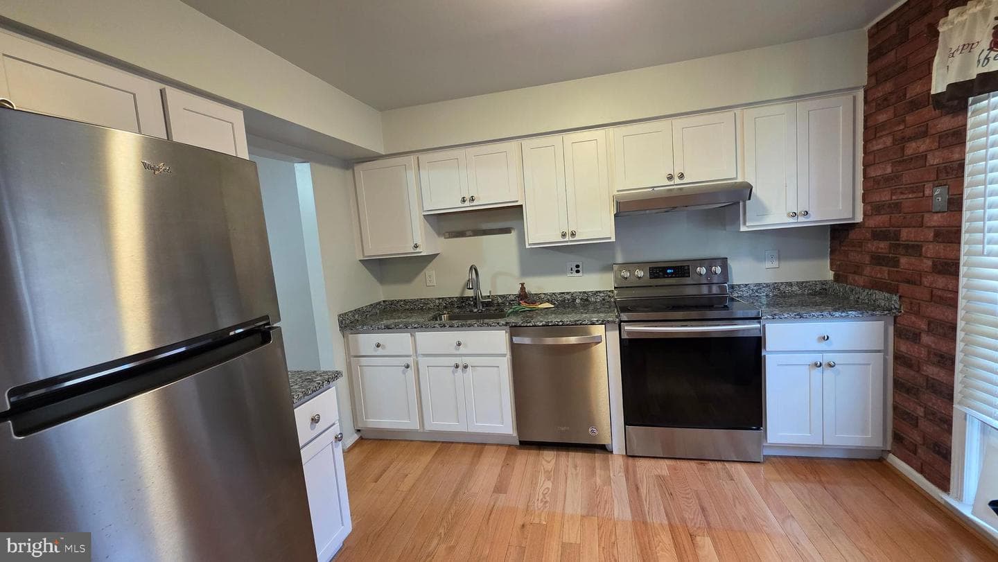 9529 Cherry Oak Court photo 8