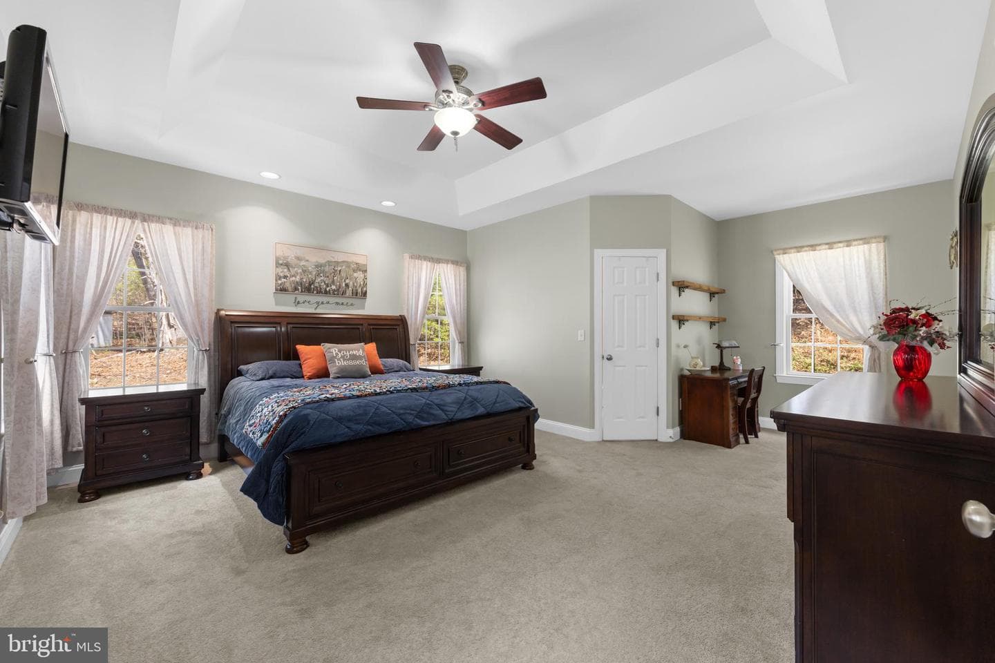 286 Lewis Drive photo 8