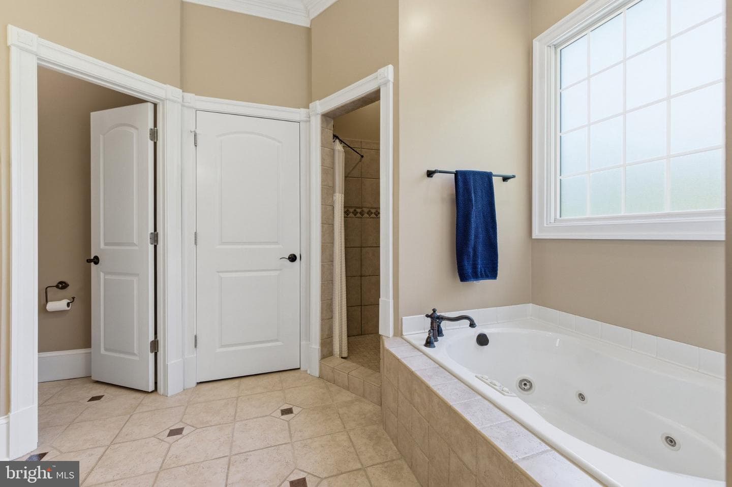 246 Lawsons Farm Circle photo 40
