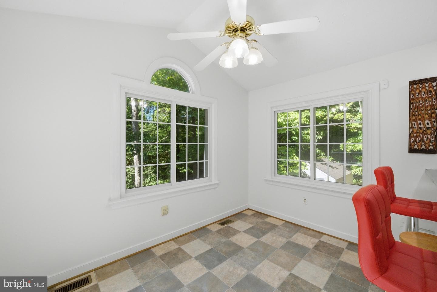 8267 Hanover Grove Boulevard photo 15