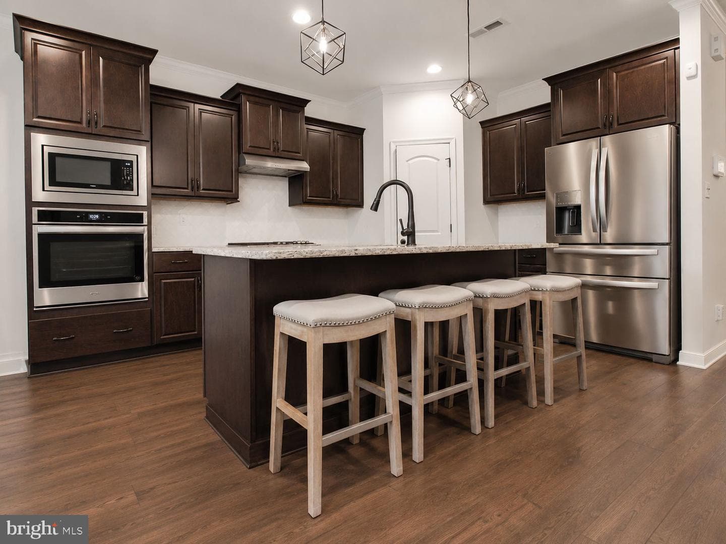 8500 Chippingford Lane photo 6