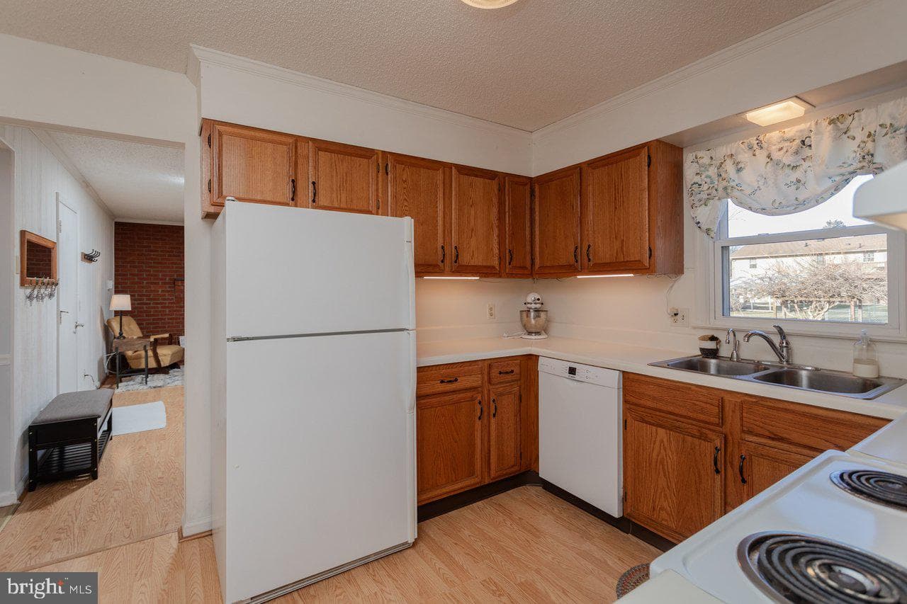25 Emery Street photo 16