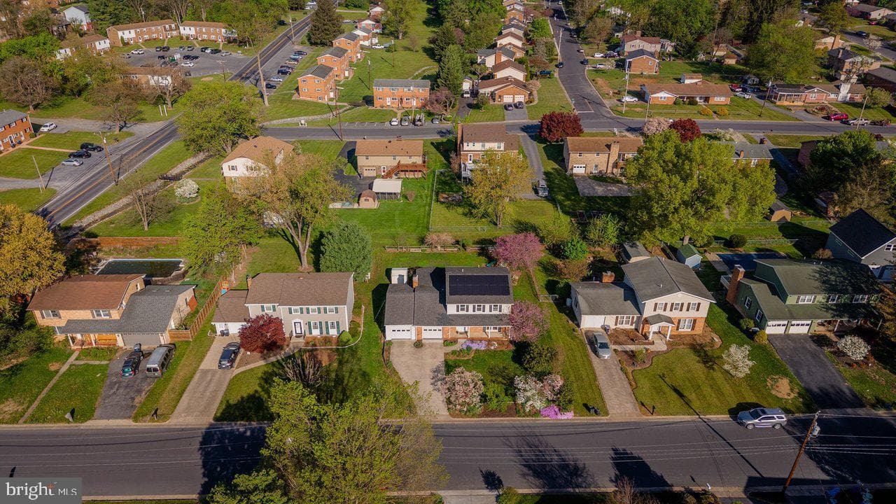 25 Emery Street photo 65
