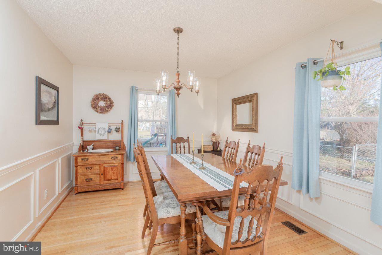 25 Emery Street photo 9