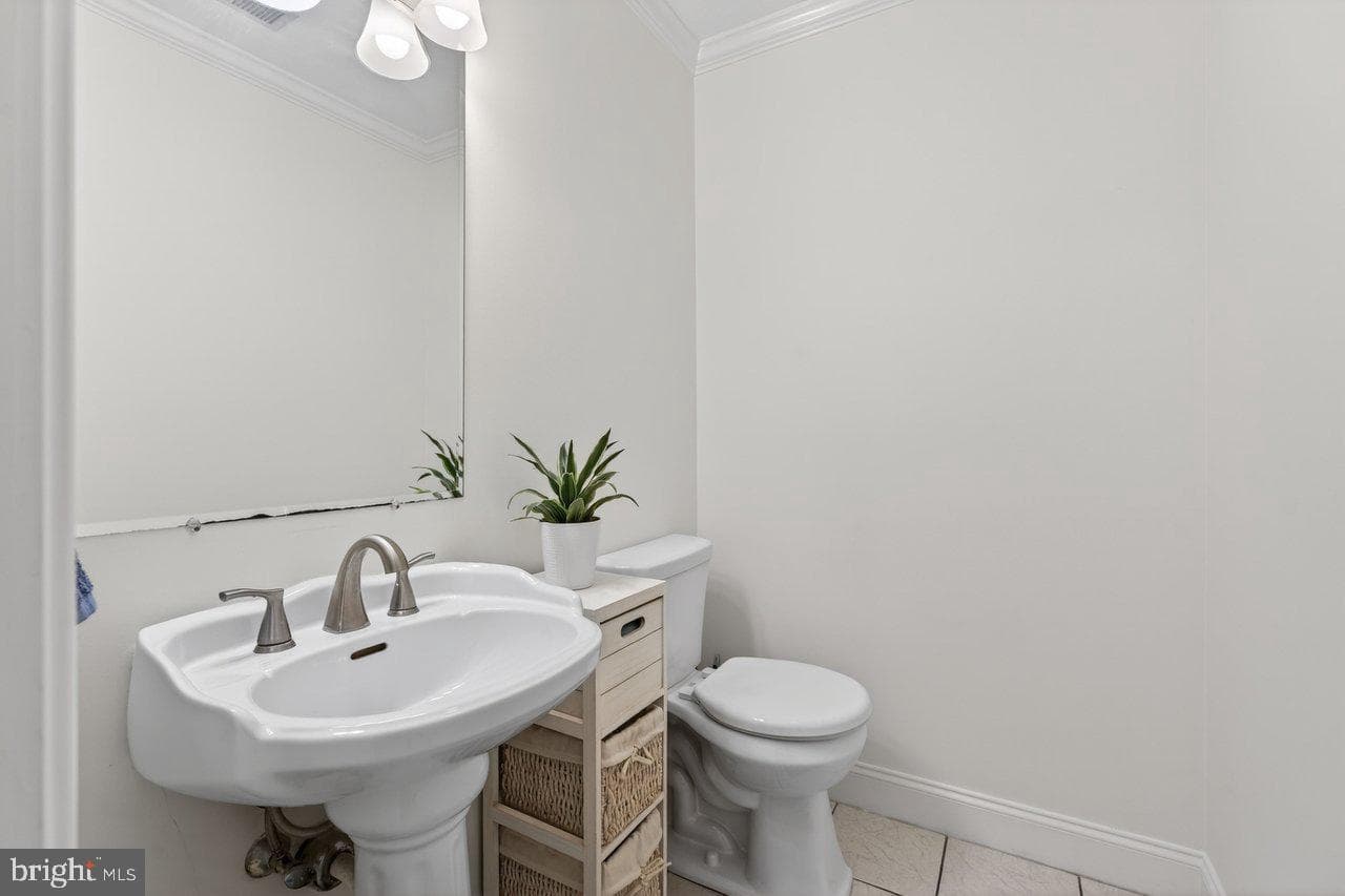 298 Emerald Drive photo 23
