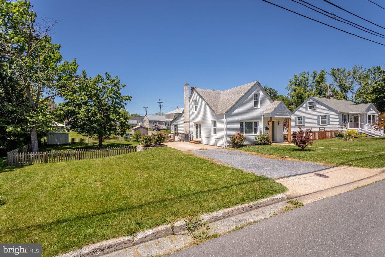 131 S Willow Street photo 39
