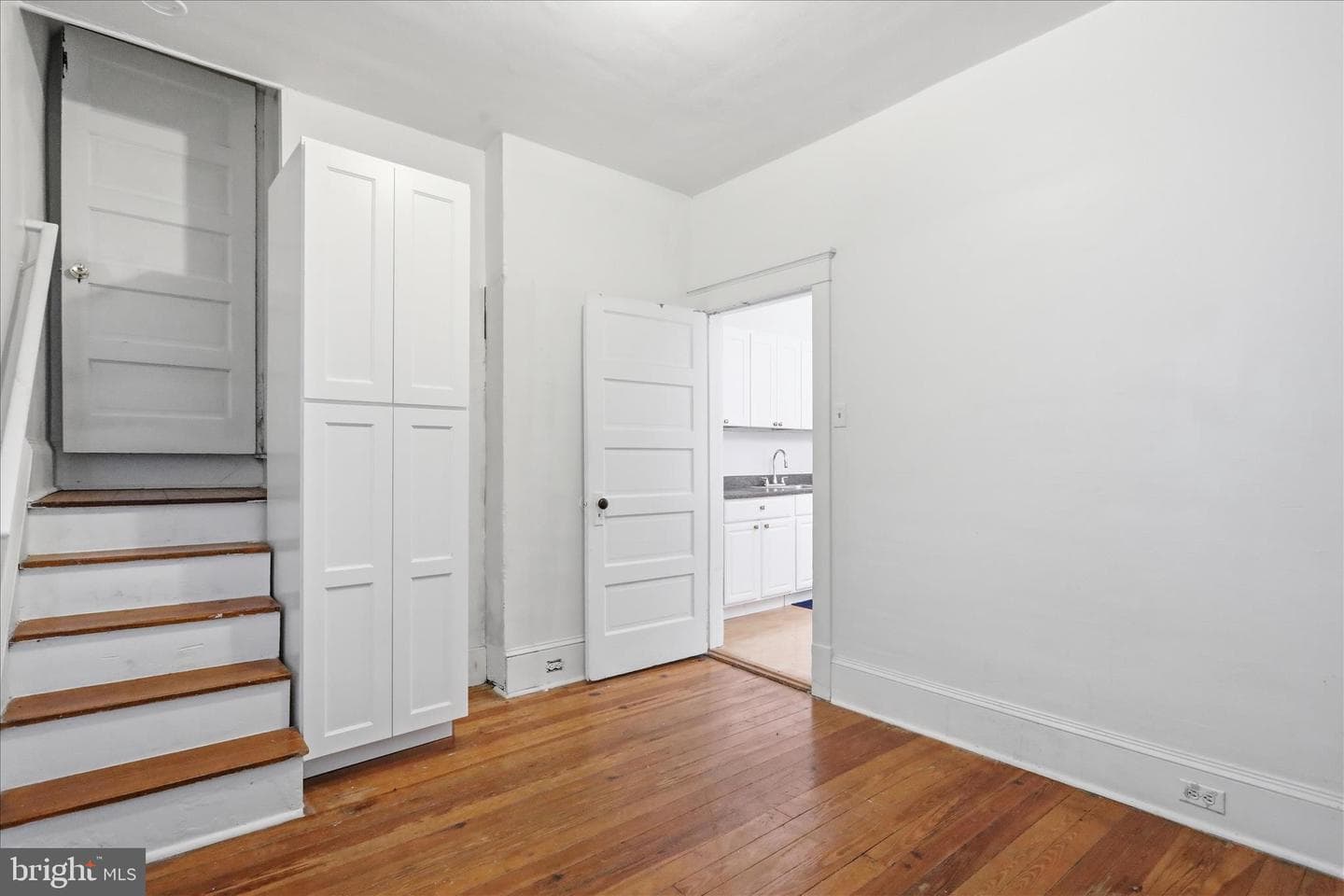775 Collicello St photo 27
