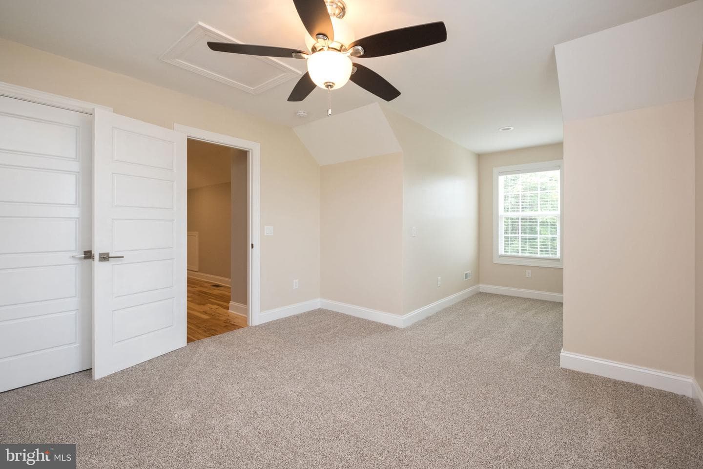 327 Blue Stone Hills Drive photo 32