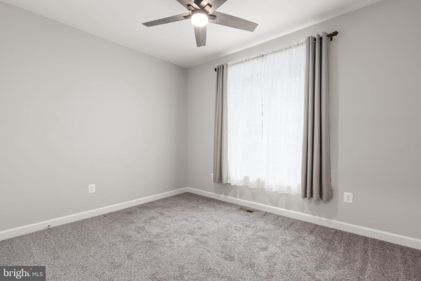 7121 Potomac Landing Drive photo 32